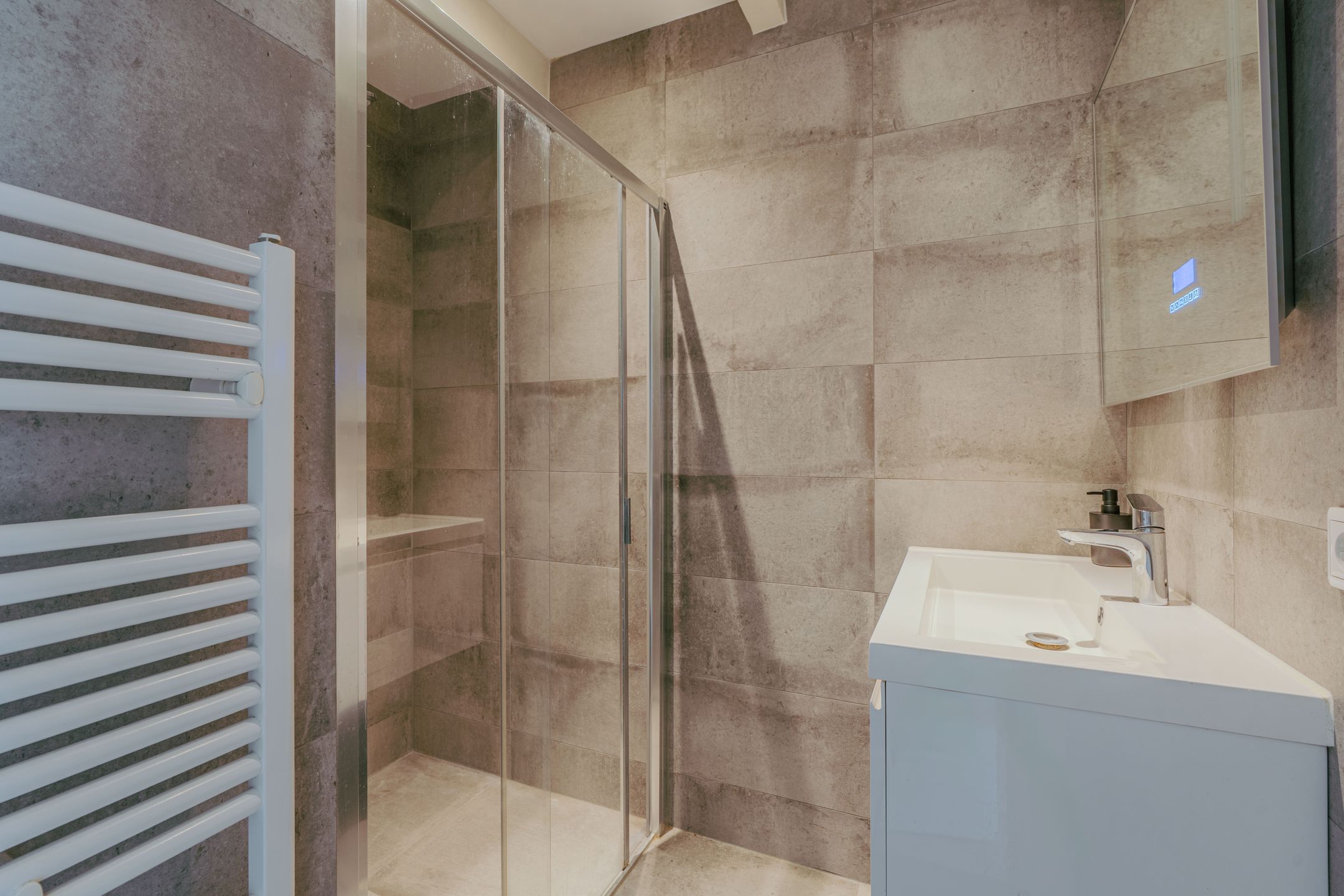 Foto 21 van Albert Cuypstraat 272-4B