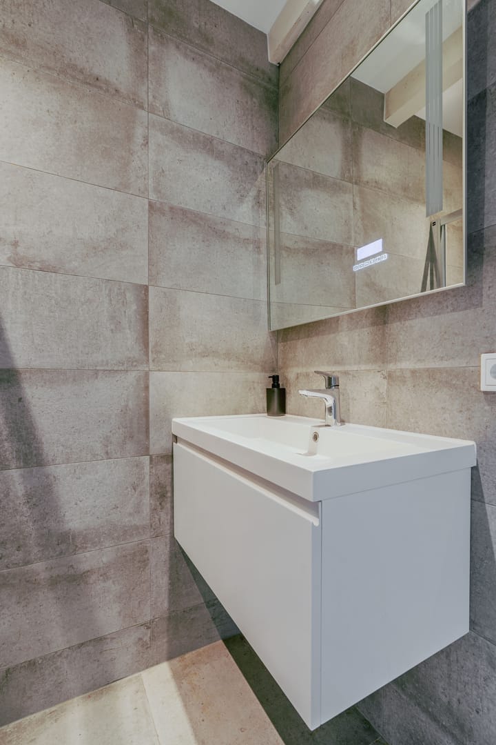 Photo 23 of Albert Cuypstraat 272-4B