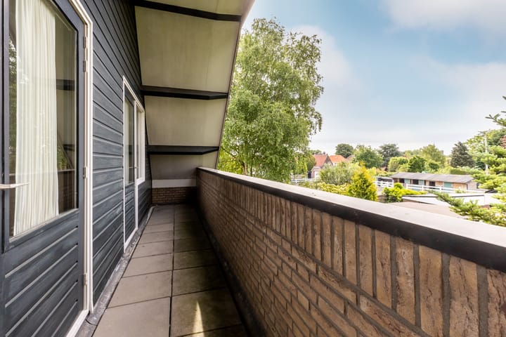 Photo 24 of Buiteneinde 24