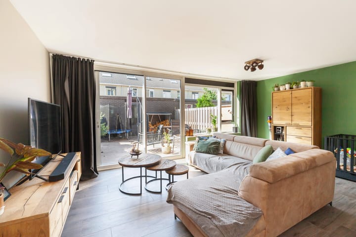 Foto 3 van Acaciazoom 25