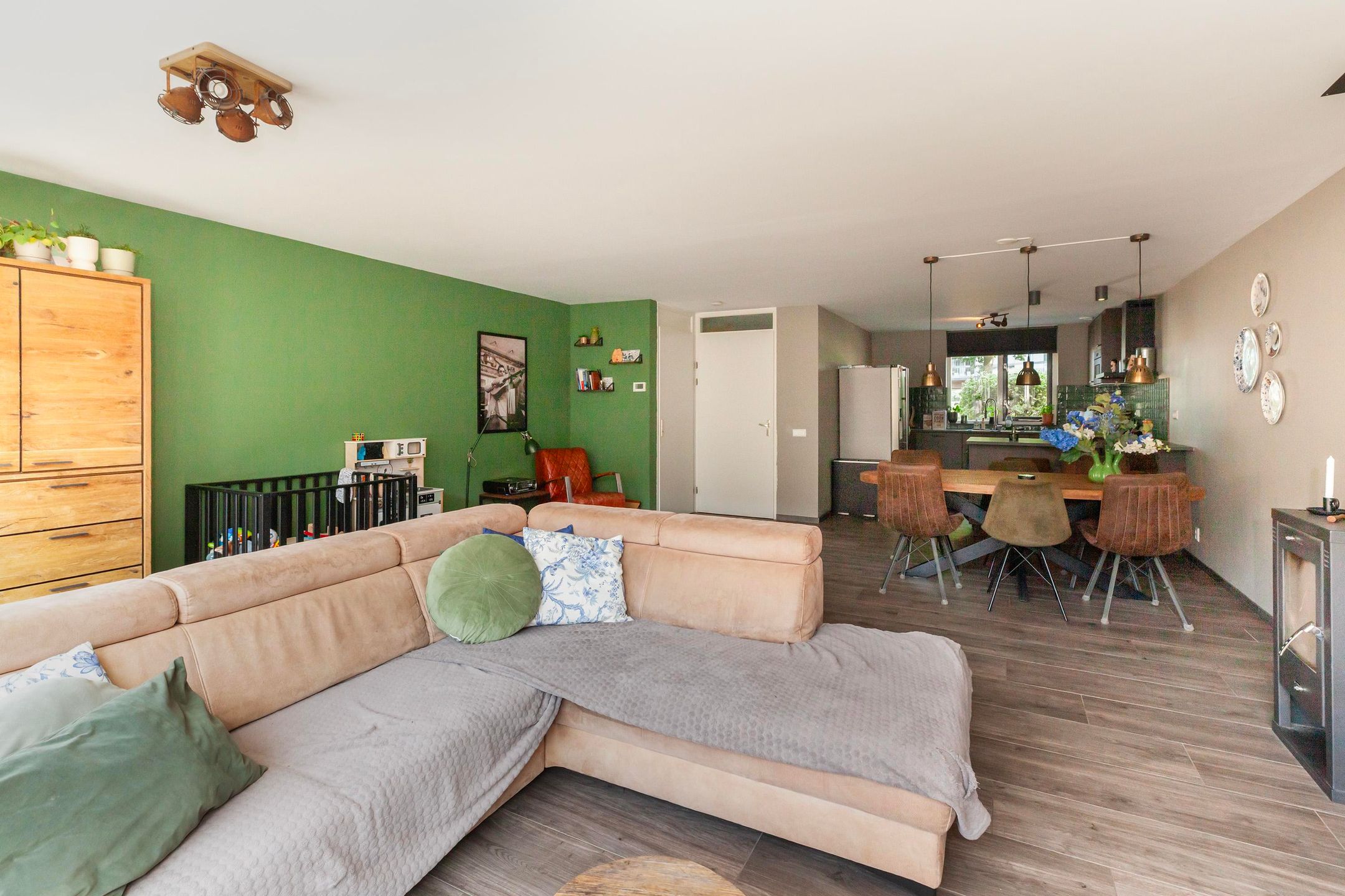 Foto 6 van Acaciazoom 25