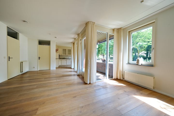 Foto 5 van Raadhuisstraat 1