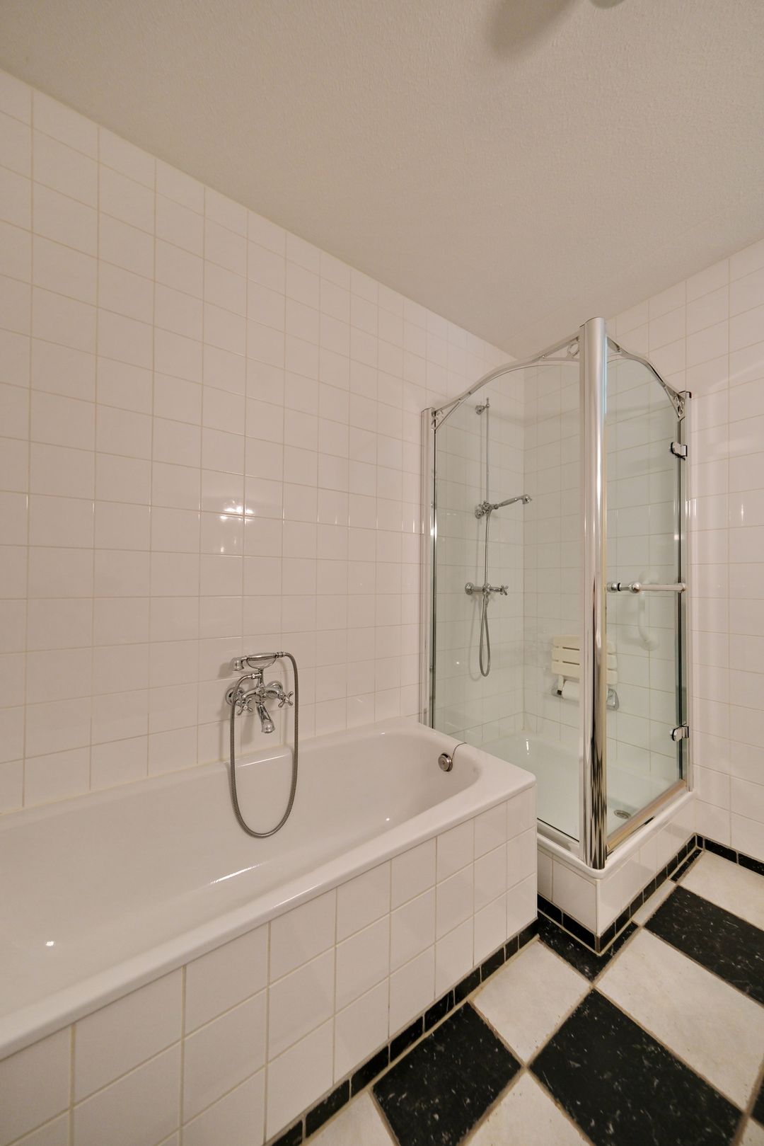 Foto 16 van Raadhuisstraat 1