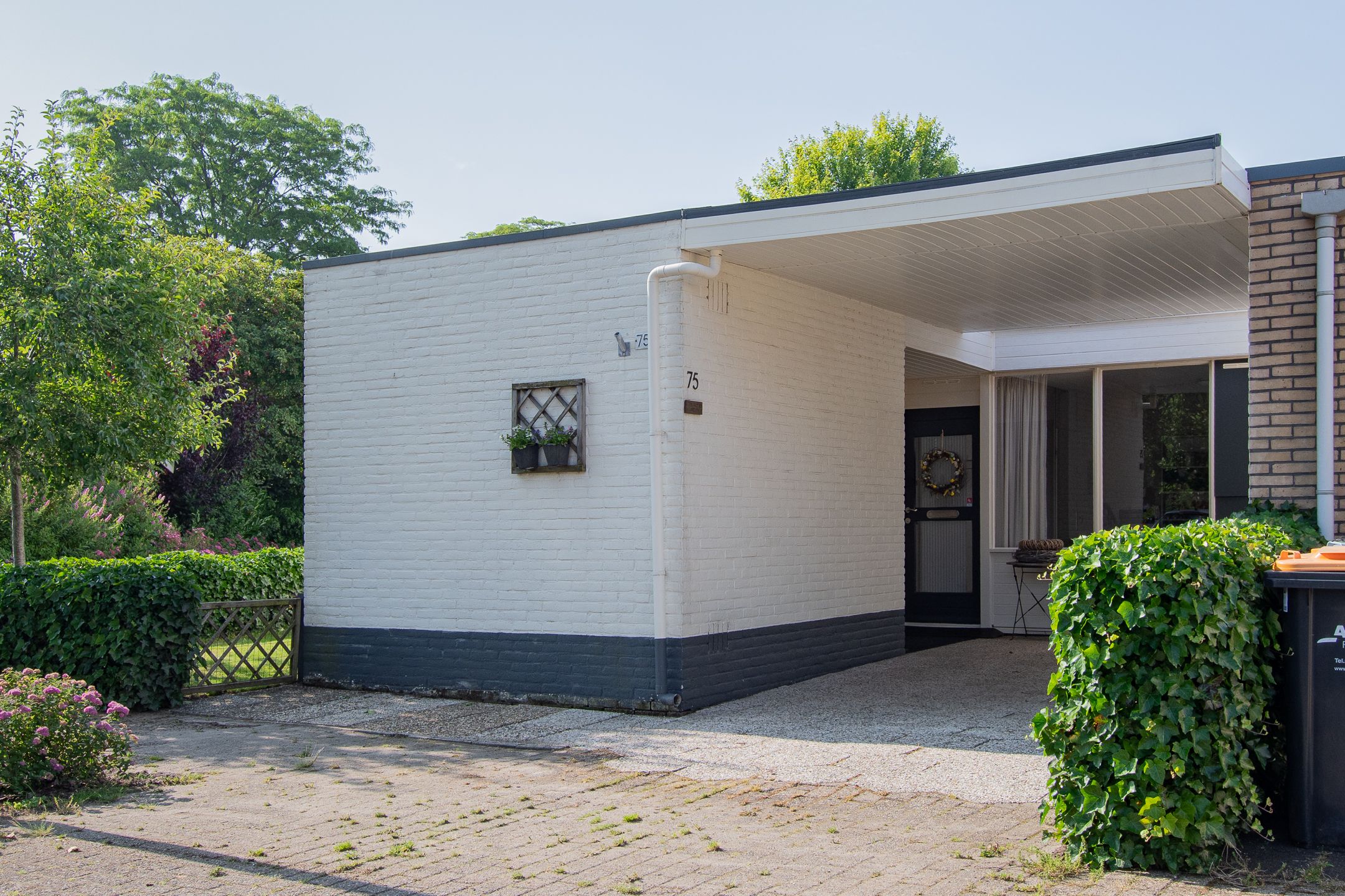 Photo 3 of Deverbrink 75