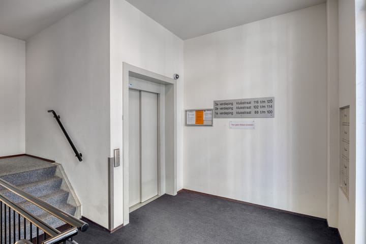 Photo 6 of Kluisstraat 114