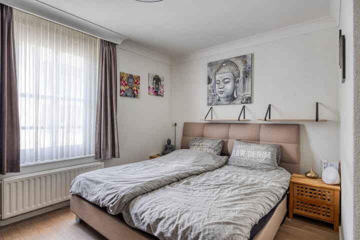 Photo 21 of Kluisstraat 114