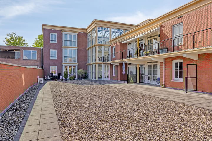 Photo 27 of Kluisstraat 114