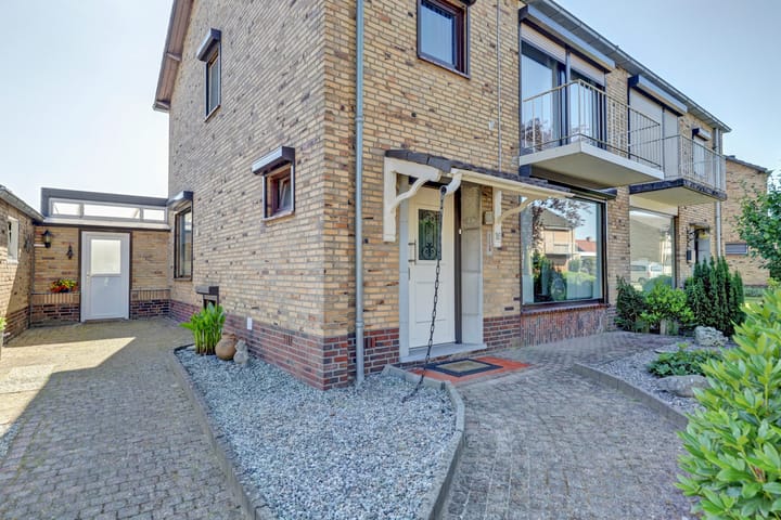 Foto 9 van Burgemeester Claessenstraat 16