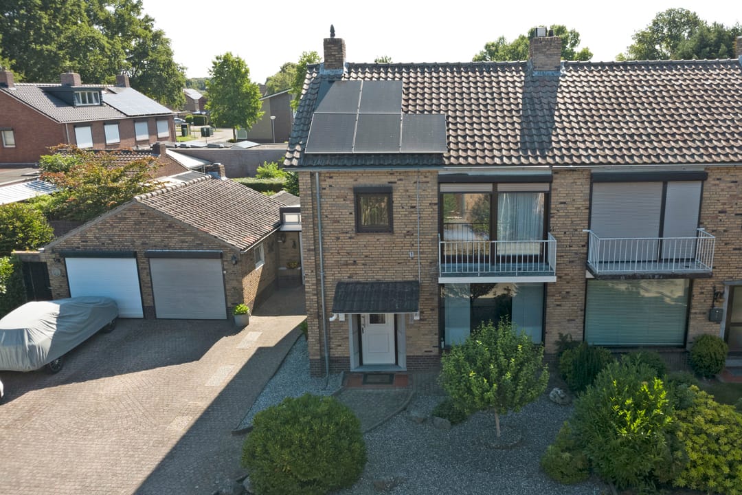 Foto 41 van Burgemeester Claessenstraat 16