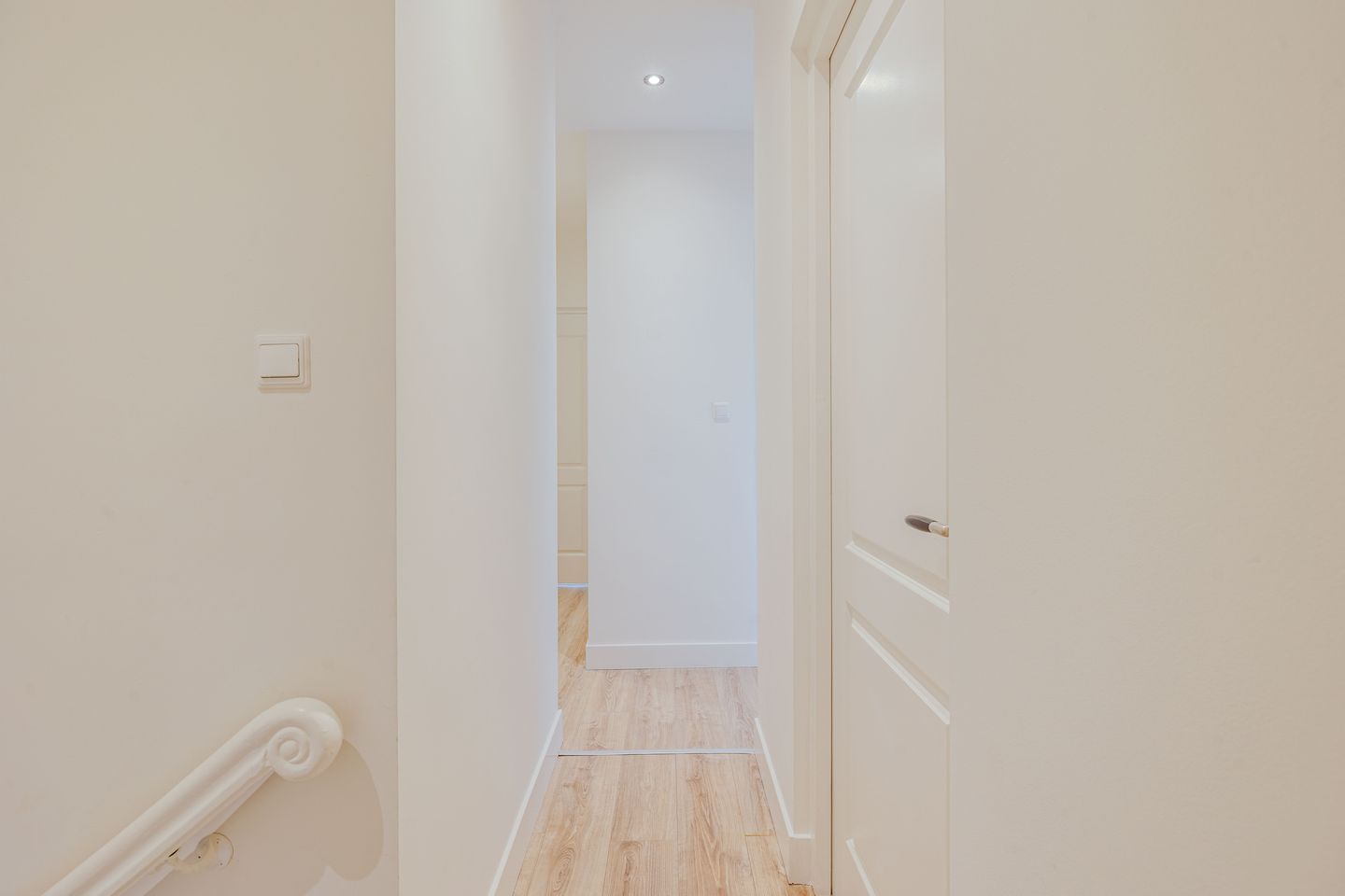 Photo 10 of Zocherstraat 5-1