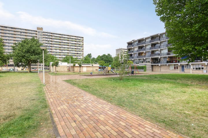 Foto 1 van Loplein 65