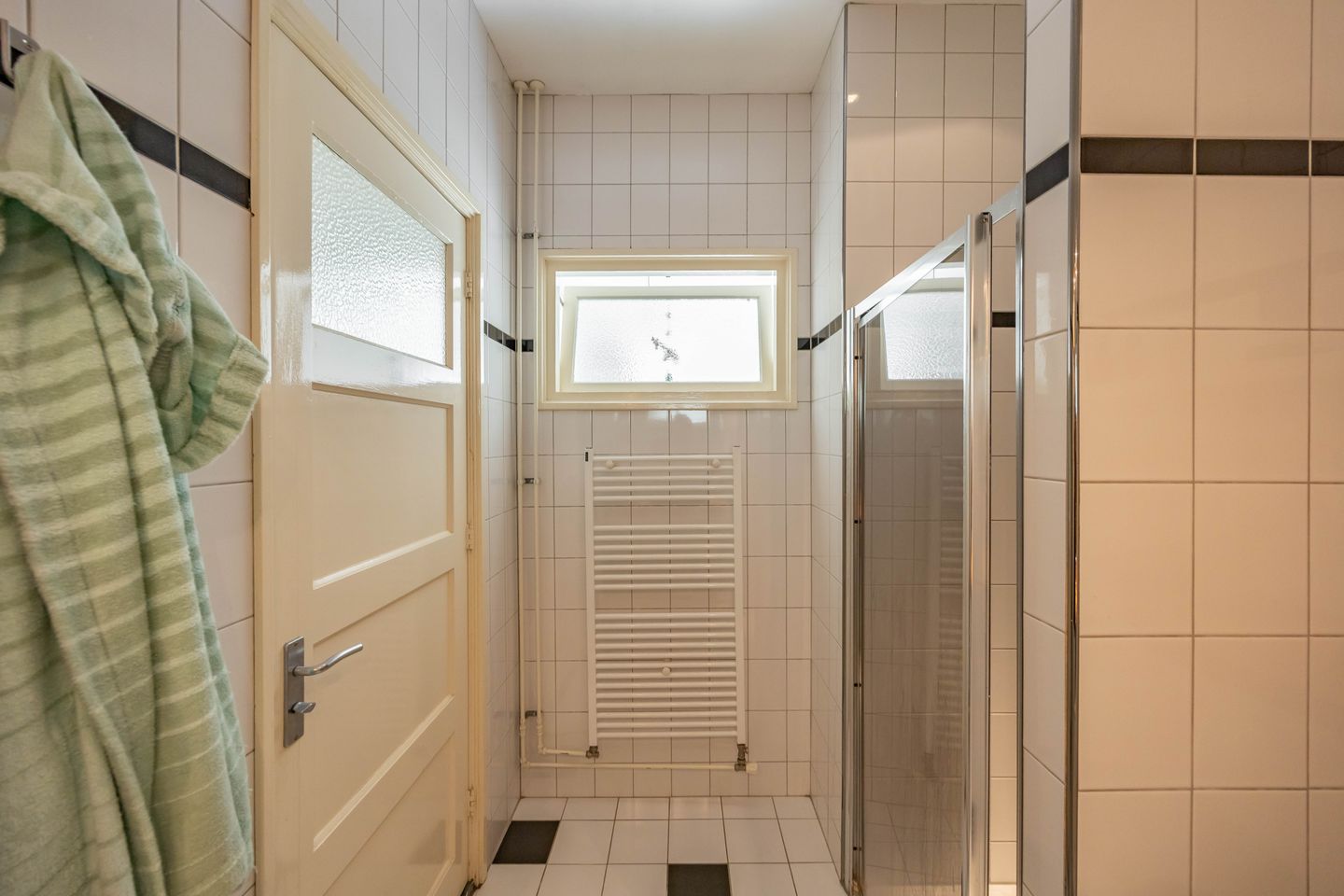 Foto 40 van Ambonstraat 28-B