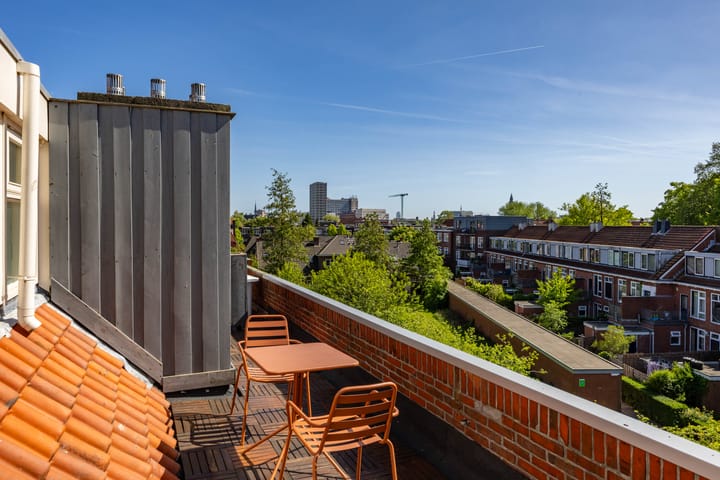 Foto 57 van Ambonstraat 28-B