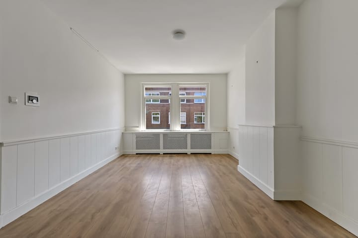 Photo 8 of Stuyvesantstraat 64