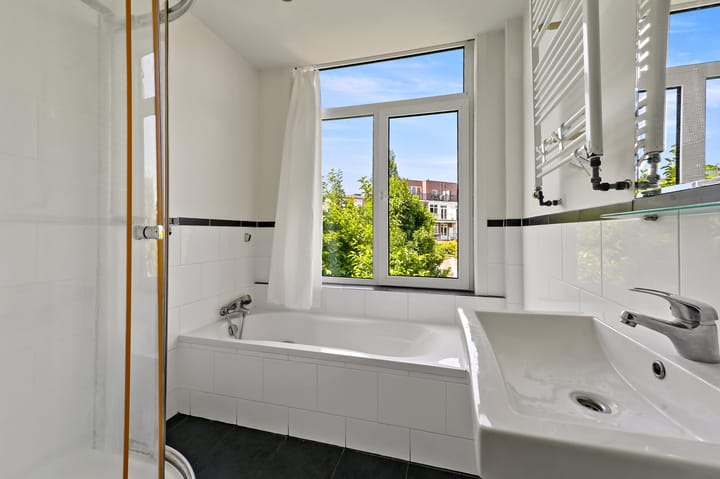 Photo 9 of Stuyvesantstraat 64