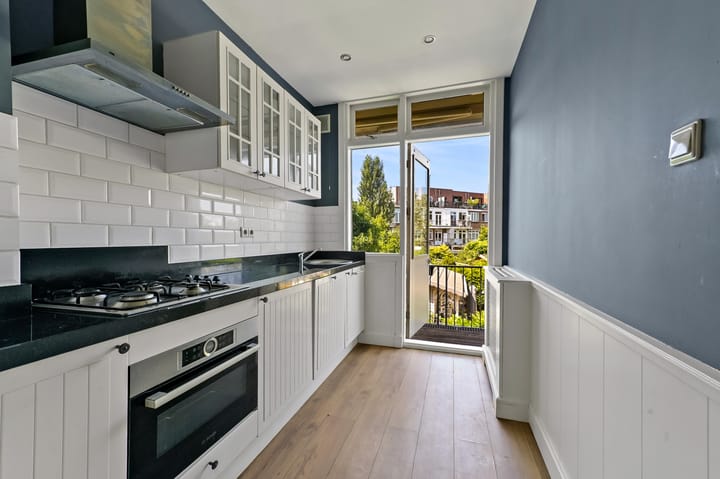 Photo 12 of Stuyvesantstraat 64