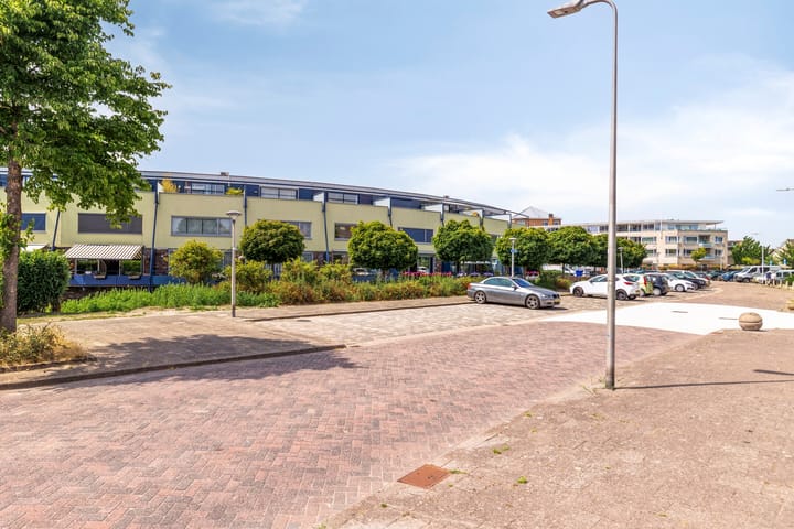 Foto 28 van Puccinistraat 9