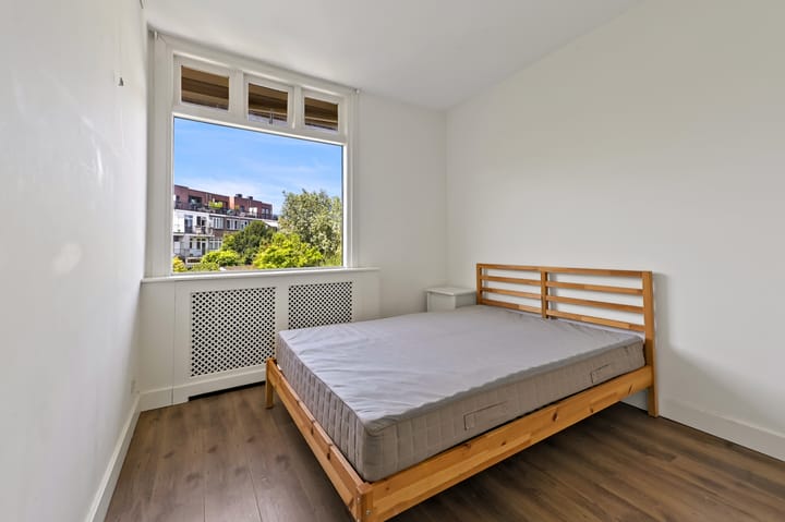 Photo 16 of Stuyvesantstraat 64