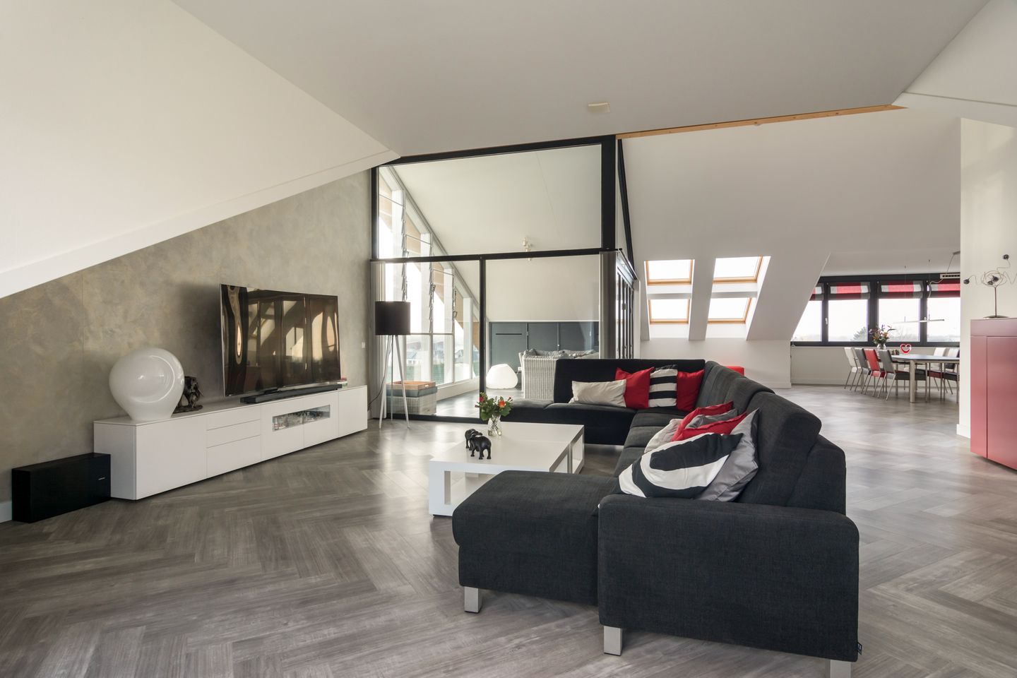 Foto 10 van Stationsplein 45