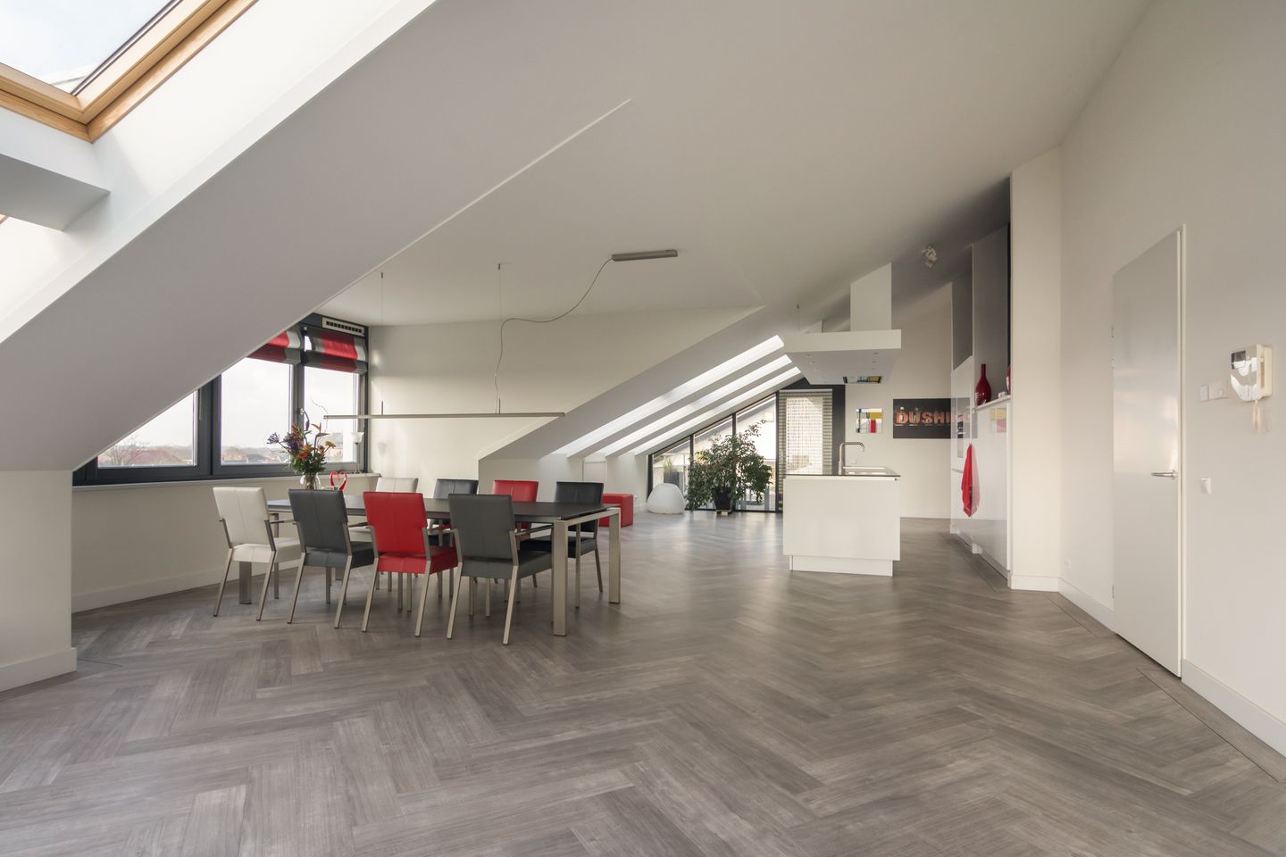 Foto 14 van Stationsplein 45