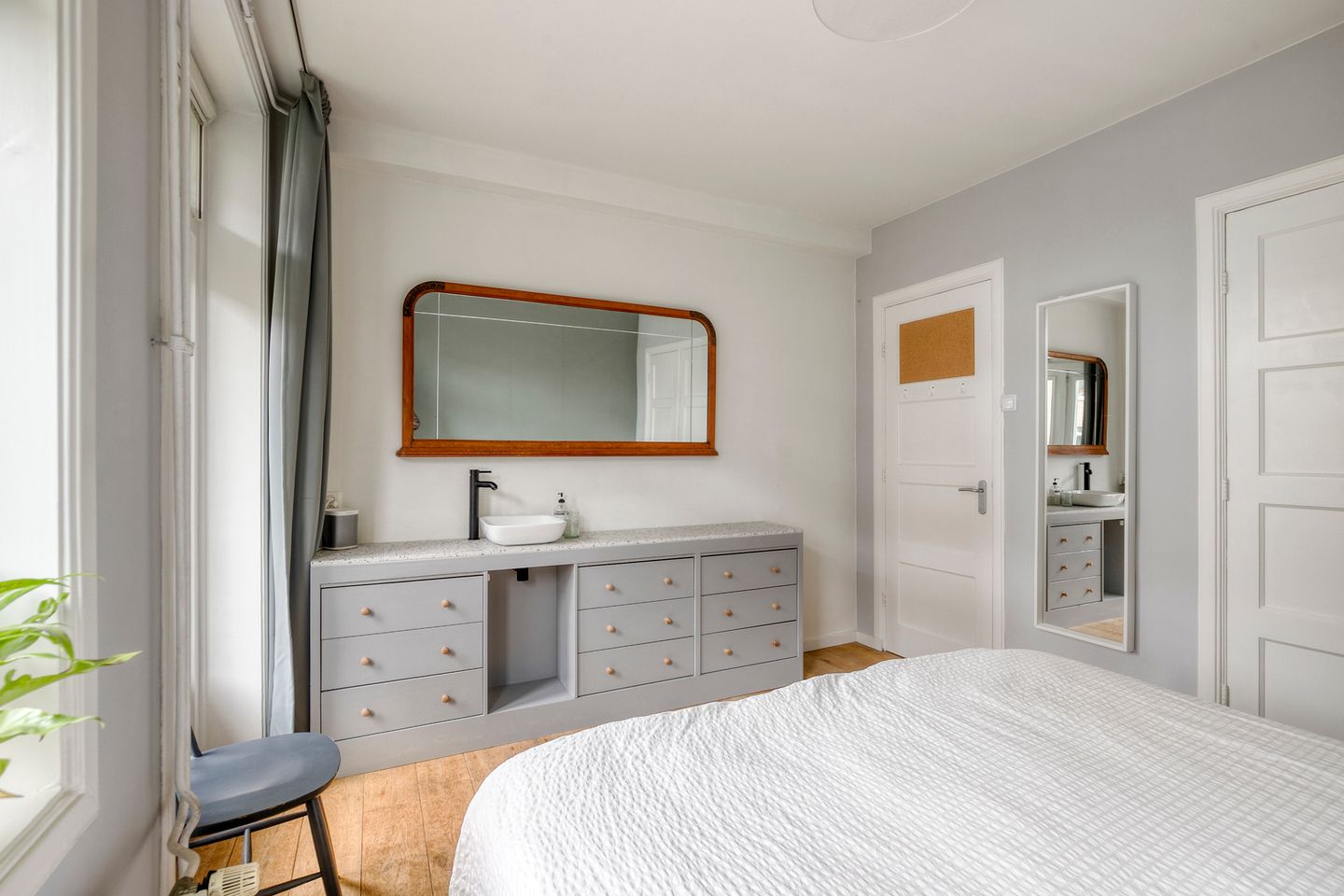 Photo 19 of Theophilusstraat 1-1