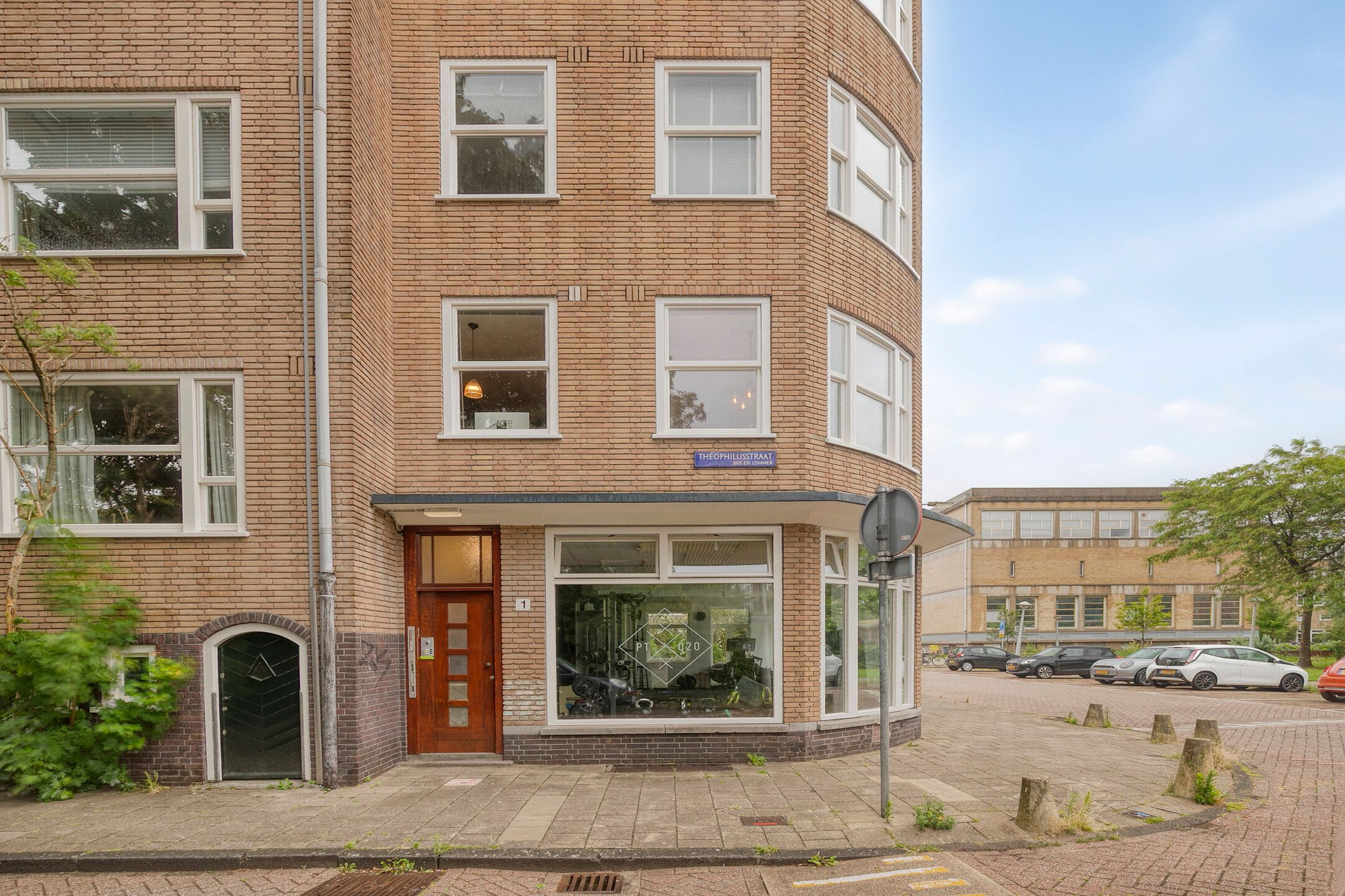 Photo 24 of Theophilusstraat 1-1
