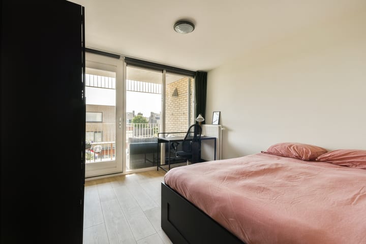 Foto 15 van Sara Roosstraat 76