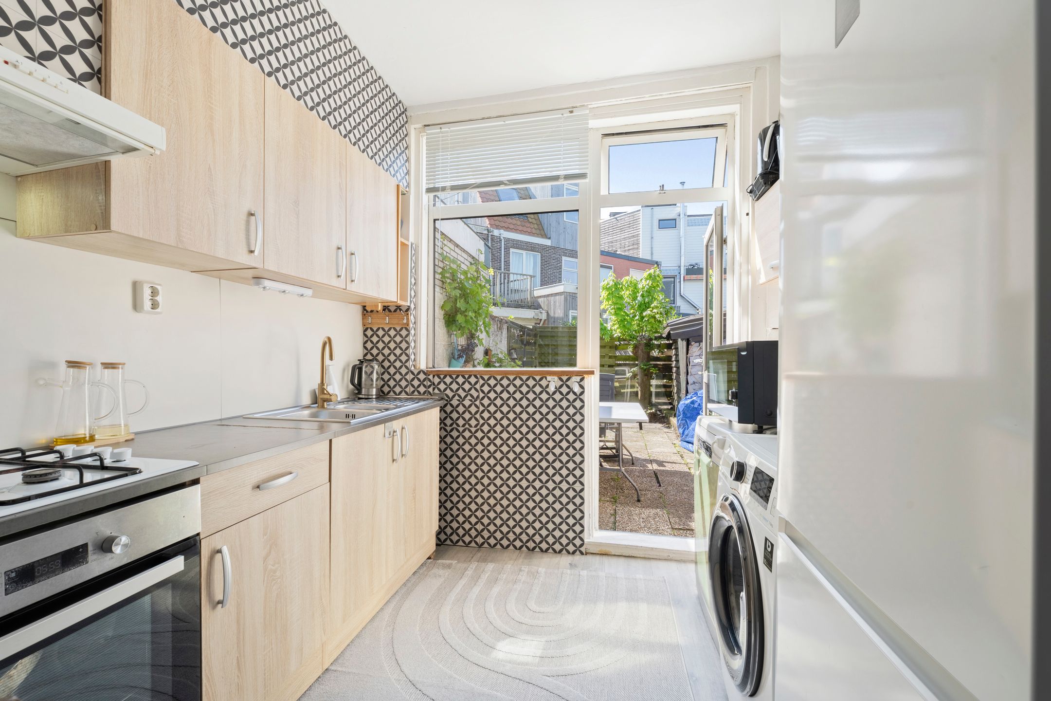 Photo 3 of Besoekistraat 28