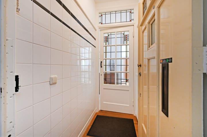 Foto 2 van De Ruijterstraat 35