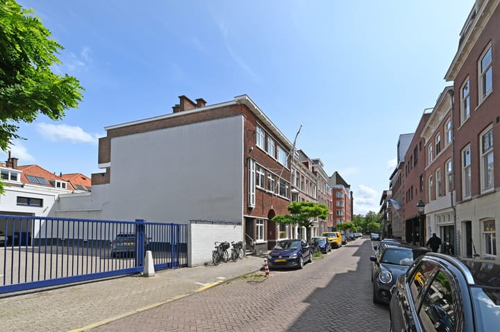 Foto 26 van De Ruijterstraat 35