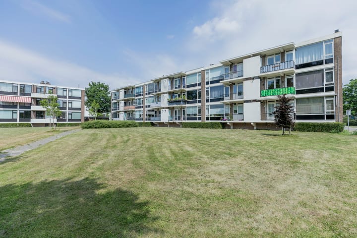 Foto 1 van Van Wijngaardenlaan 38