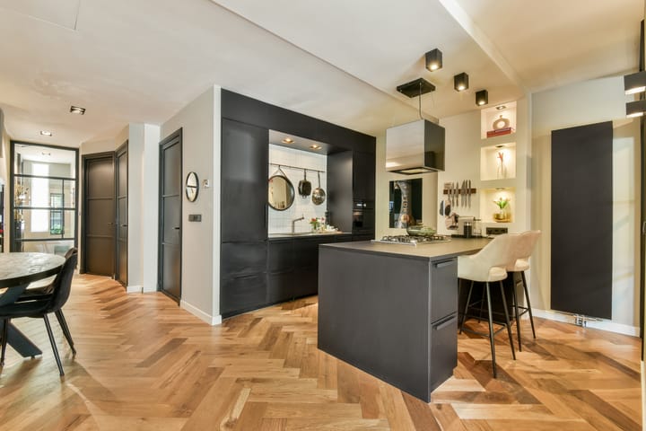 Photo 10 of Orteliusstraat 99-H