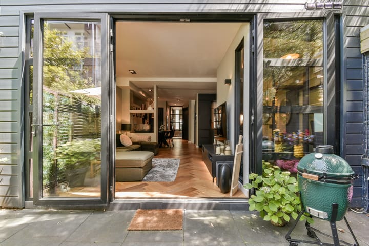 Photo 6 of Orteliusstraat 99-H