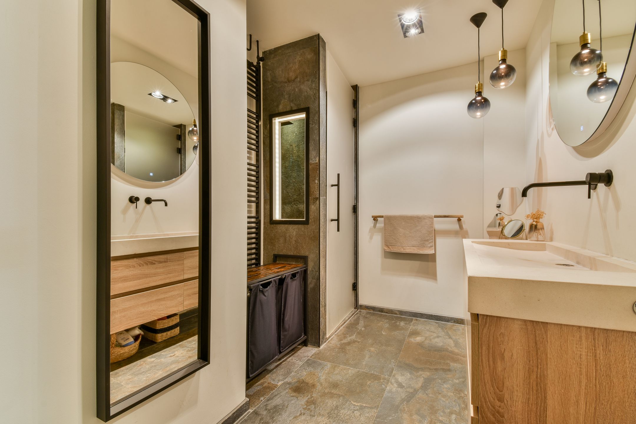 Foto 18 van Orteliusstraat 99-H