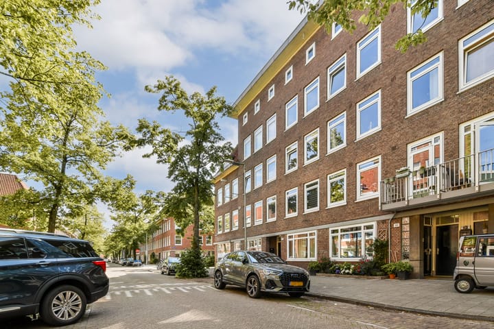 Photo 32 of Orteliusstraat 99-H