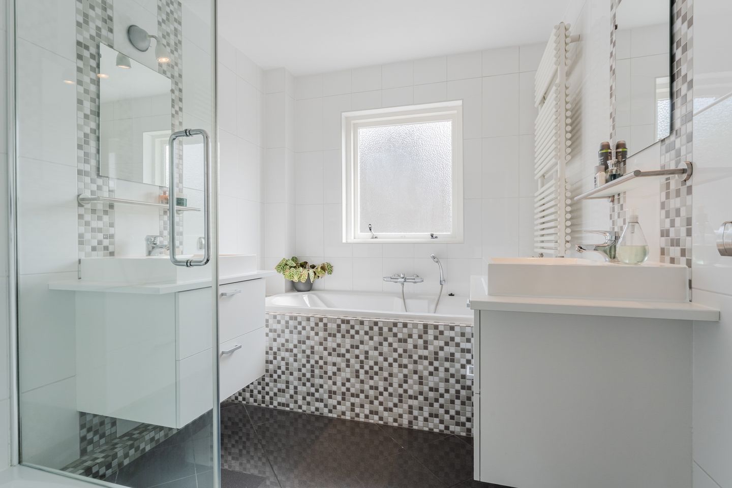 Foto 4 van Oranjeplantsoen 9