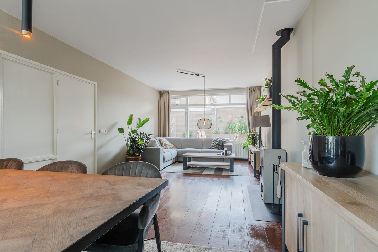 Foto 14 van Oranjeplantsoen 9