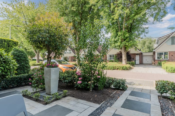 Photo 35 of Oranjeplantsoen 9