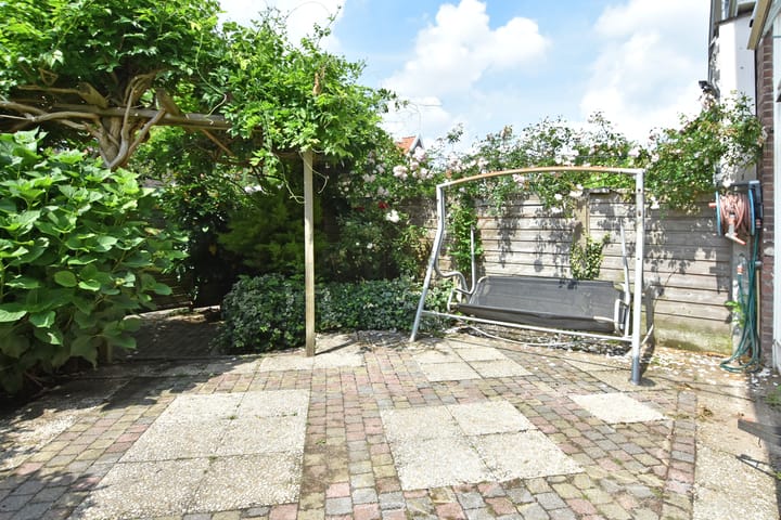 Foto 18 van van Woudekade 20