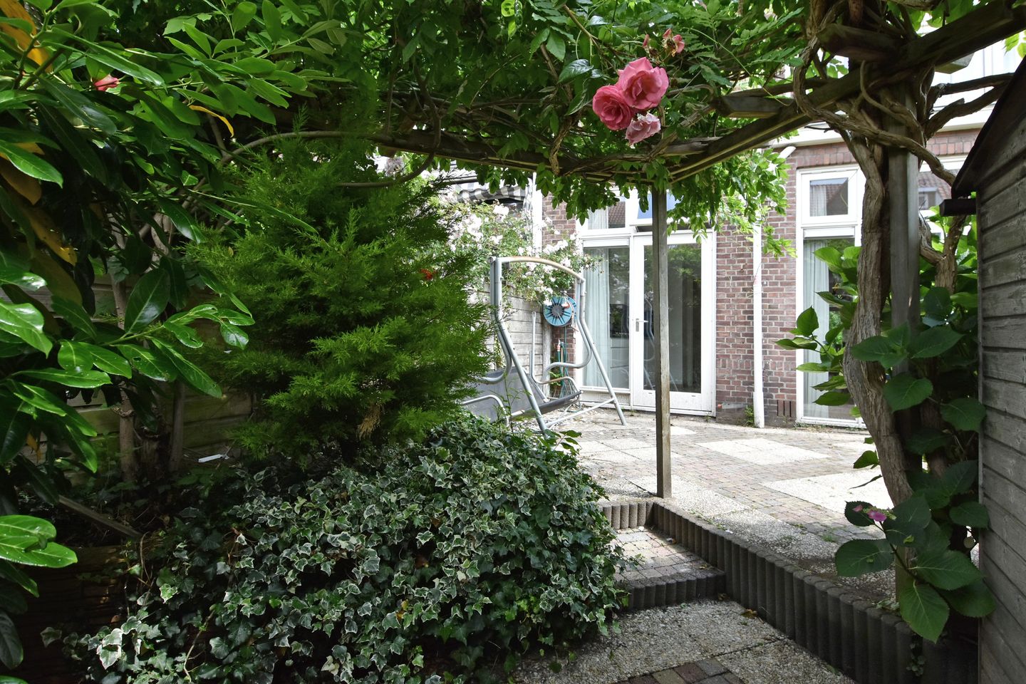 Foto 19 van van Woudekade 20