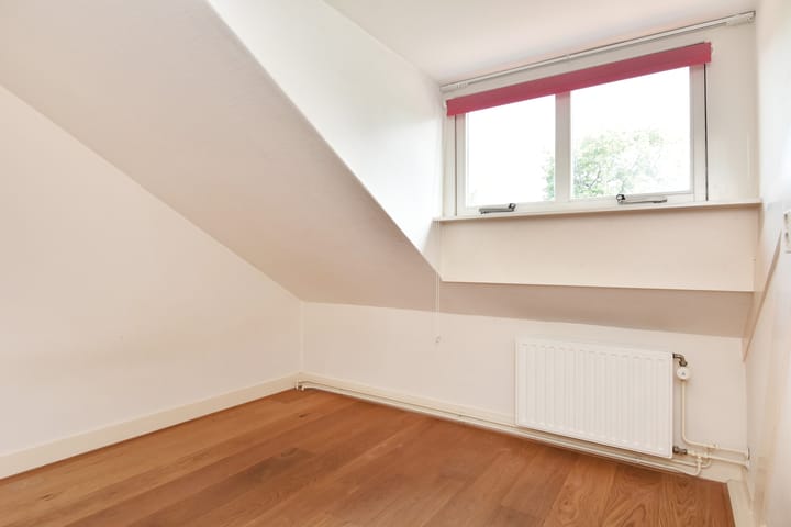 Foto 38 van van Woudekade 20