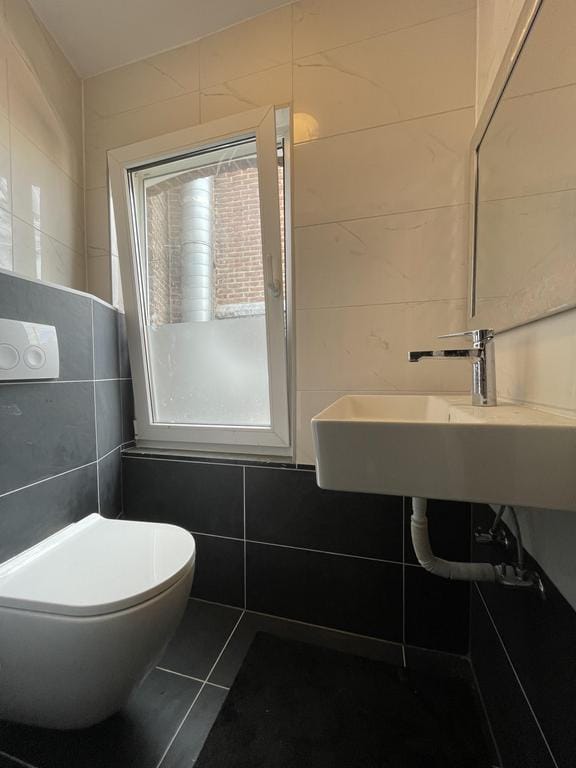 Photo 11 of Oranje Nassaustraat 14-A