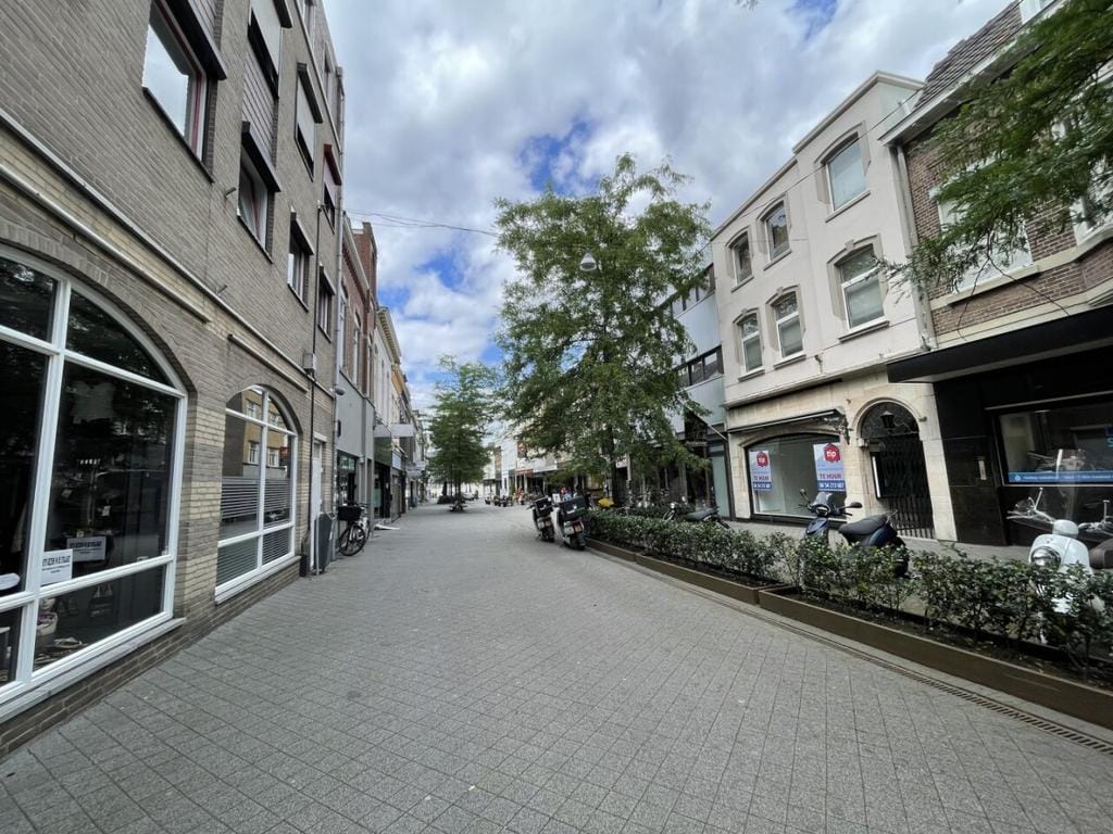 Photo 17 of Oranje Nassaustraat 14-A