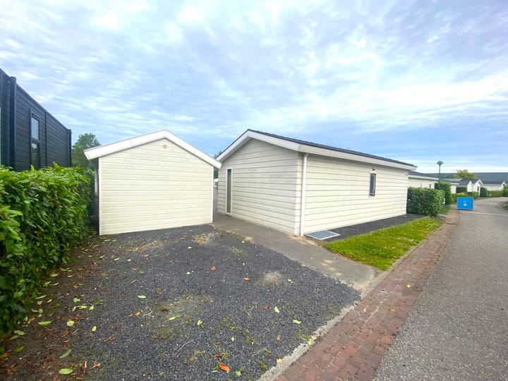 Photo 6 of Zuiderweg 2-161