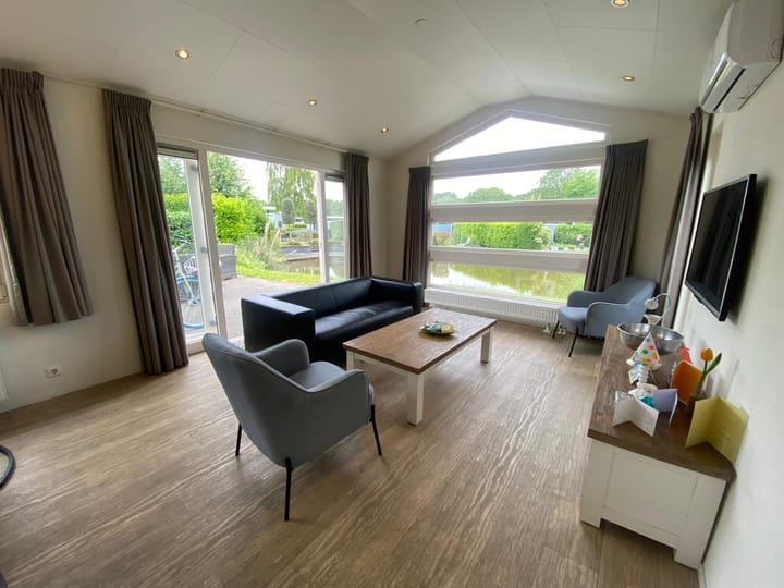 Photo 7 of Zuiderweg 2-161