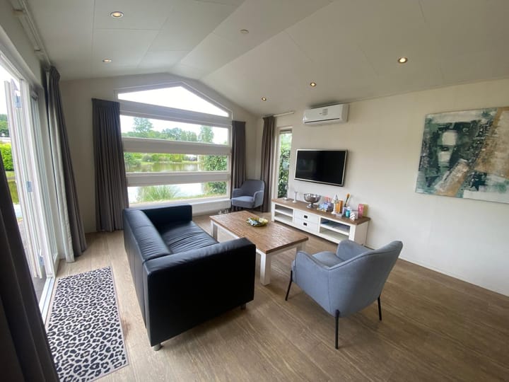 Photo 9 of Zuiderweg 2-161