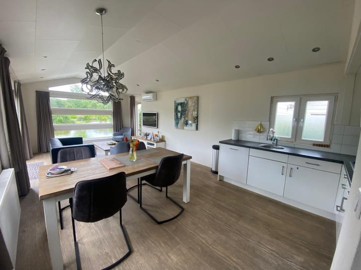 Photo 11 of Zuiderweg 2-161