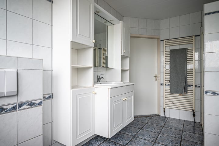 Photo 18 of Iepenlaan 9