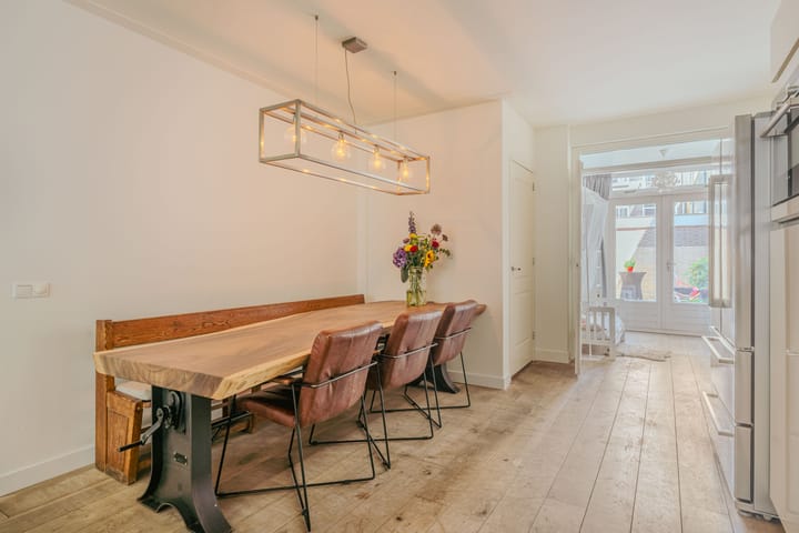 Photo 13 of Curaçaostraat 92-H