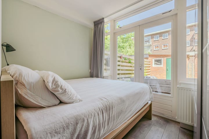 Photo 19 of Curaçaostraat 92-H